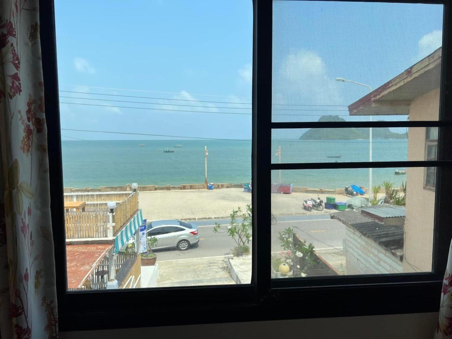 Grandmabalcony Bed & Breakfast Prachuap Khiri Khan Exterior foto