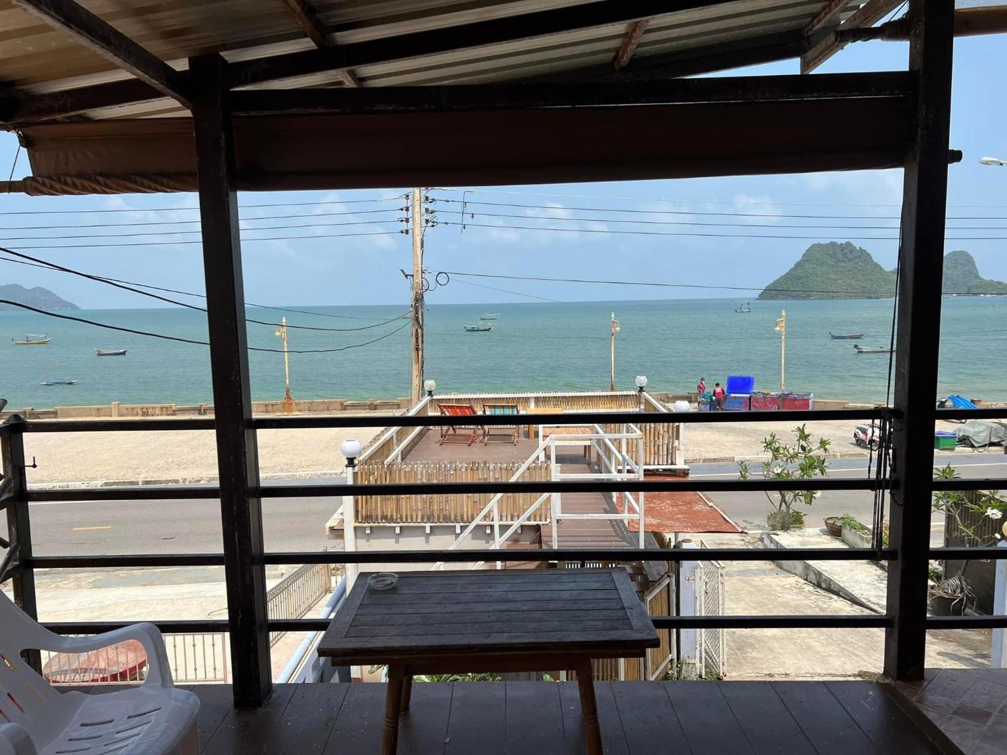 Grandmabalcony Bed & Breakfast Prachuap Khiri Khan Exterior foto