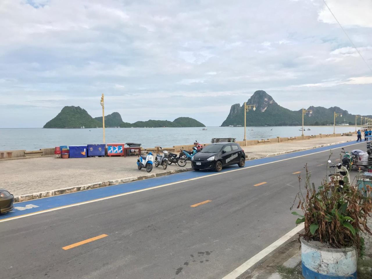 Grandmabalcony Bed & Breakfast Prachuap Khiri Khan Exterior foto